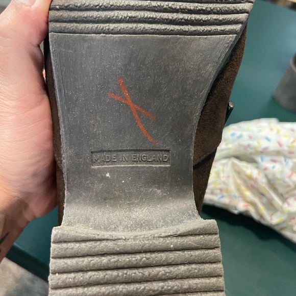 Women’s size 7 knee high boots by Richard Draper - Picture 9 of 10